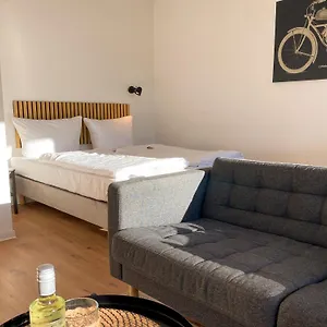 central-apartment-rhein-neuss-dsseldorf-messe.topcolognehotels.com/
